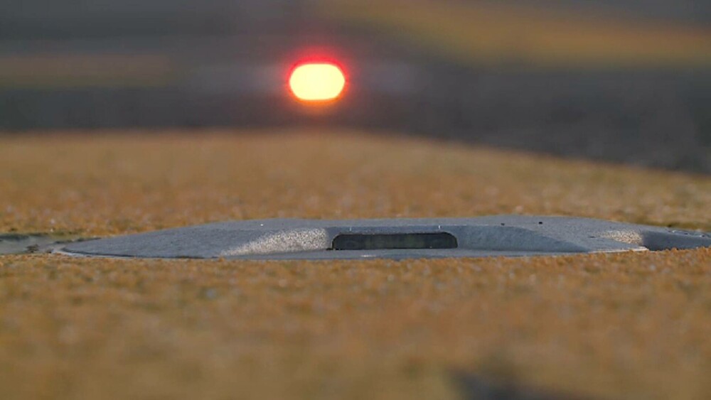 Modernizări ample la Aeroportul Henri Coandă. Sunt 12 ghișee unde pasagerii își pot înregistra singuri bagajul de cală - Imaginea 3