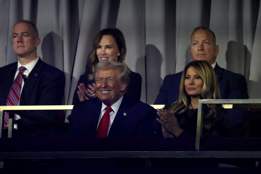 Melania Trump, apariție plină de eleganță la tragerea la sorți pentru CM 2026. Imaginile care au surprins publicul. FOTO - Imaginea 9