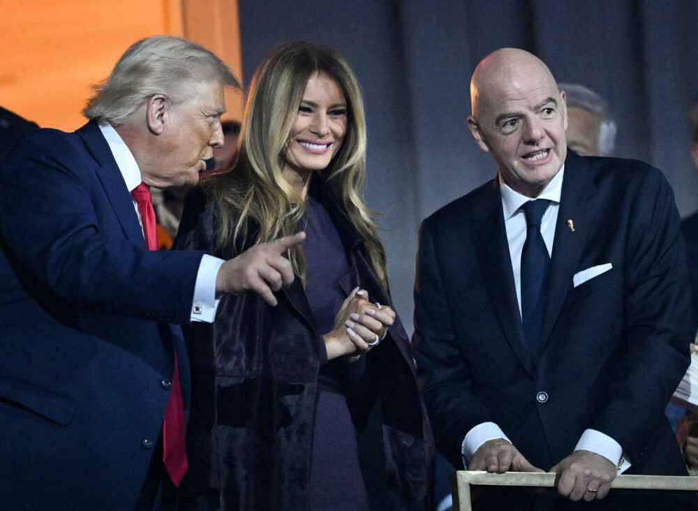 Melania Trump, apariție plină de eleganță la tragerea la sorți pentru CM 2026. Imaginile care au surprins publicul. FOTO - Imaginea 15