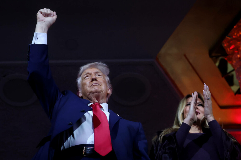 Melania Trump, apariție plină de eleganță la tragerea la sorți pentru CM 2026. Imaginile care au surprins publicul. FOTO - Imaginea 27