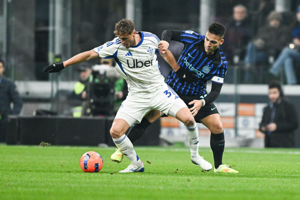 Inter Milano a învins cu 4-0 Como, pe teren propriu. Presa italiană: „Chivu, singur în frunte, pentru o noapte” - Imaginea 9