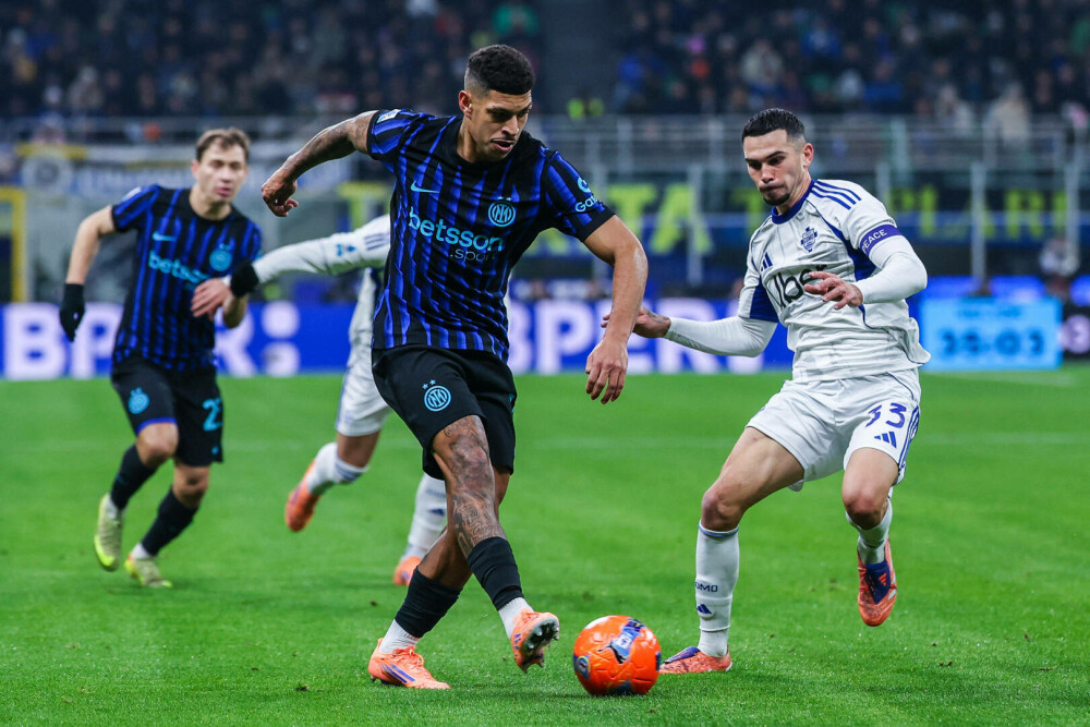 Inter Milano a învins cu 4-0 Como, pe teren propriu. Presa italiană: „Chivu, singur în frunte, pentru o noapte” - Imaginea 8