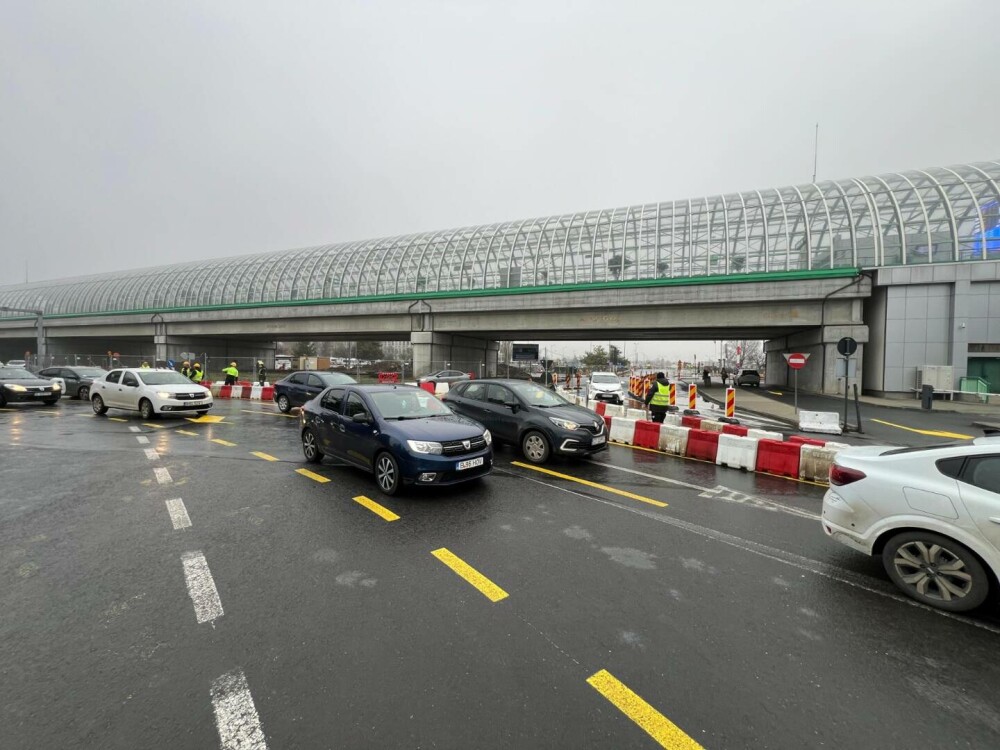 CNAB: Fluxurile auto din fața Aeroportului Otopeni, reconfigurate temporar din cauza lucrărilor la viitoarea stație de metrou - Imaginea 8