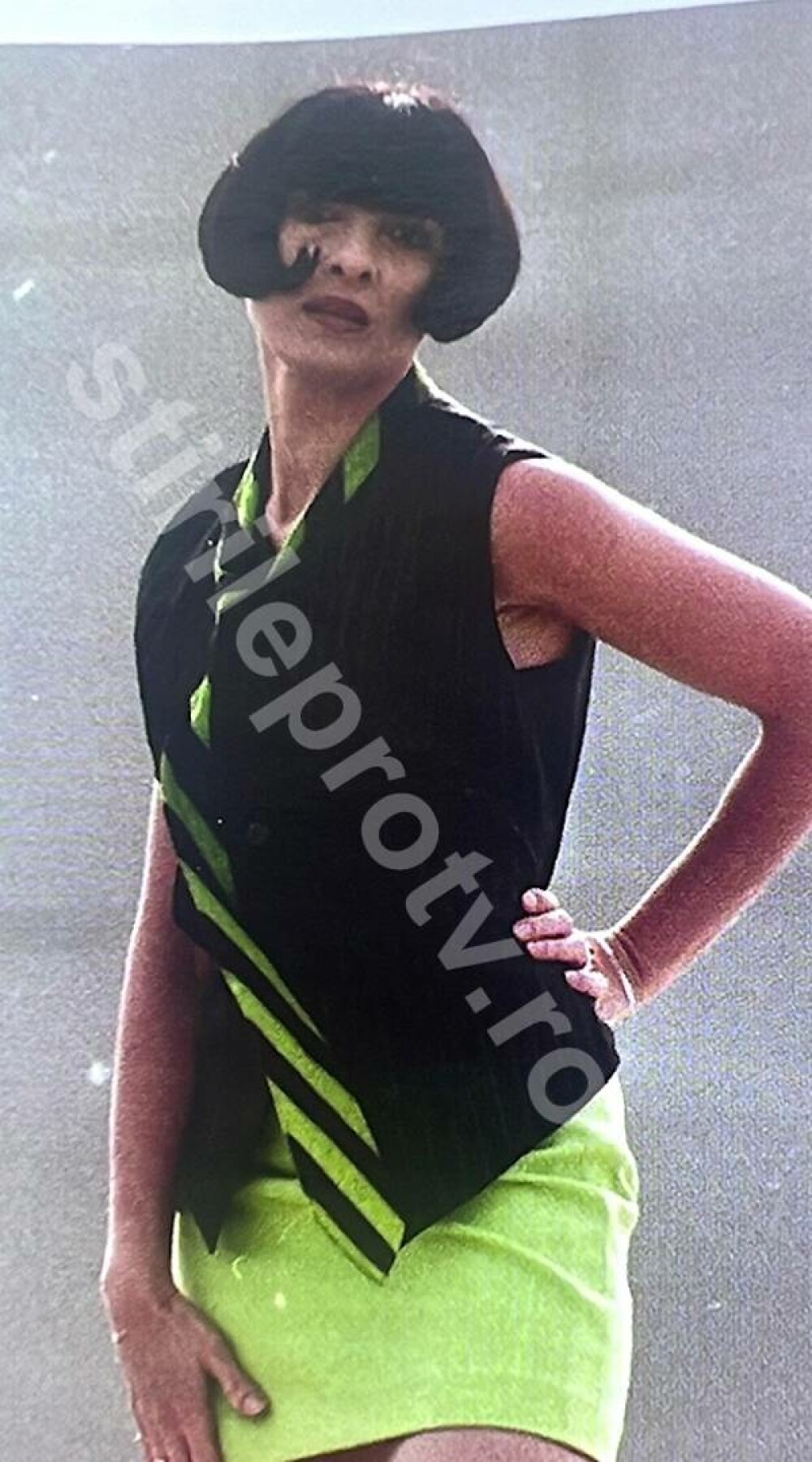 Neti Sandu, FOTO inedit. Cum a ajuns să prezinte Horoscopul: ”Când am venit la PRO TV ni s-a spus să uităm ce meserii avem” - Imaginea 3