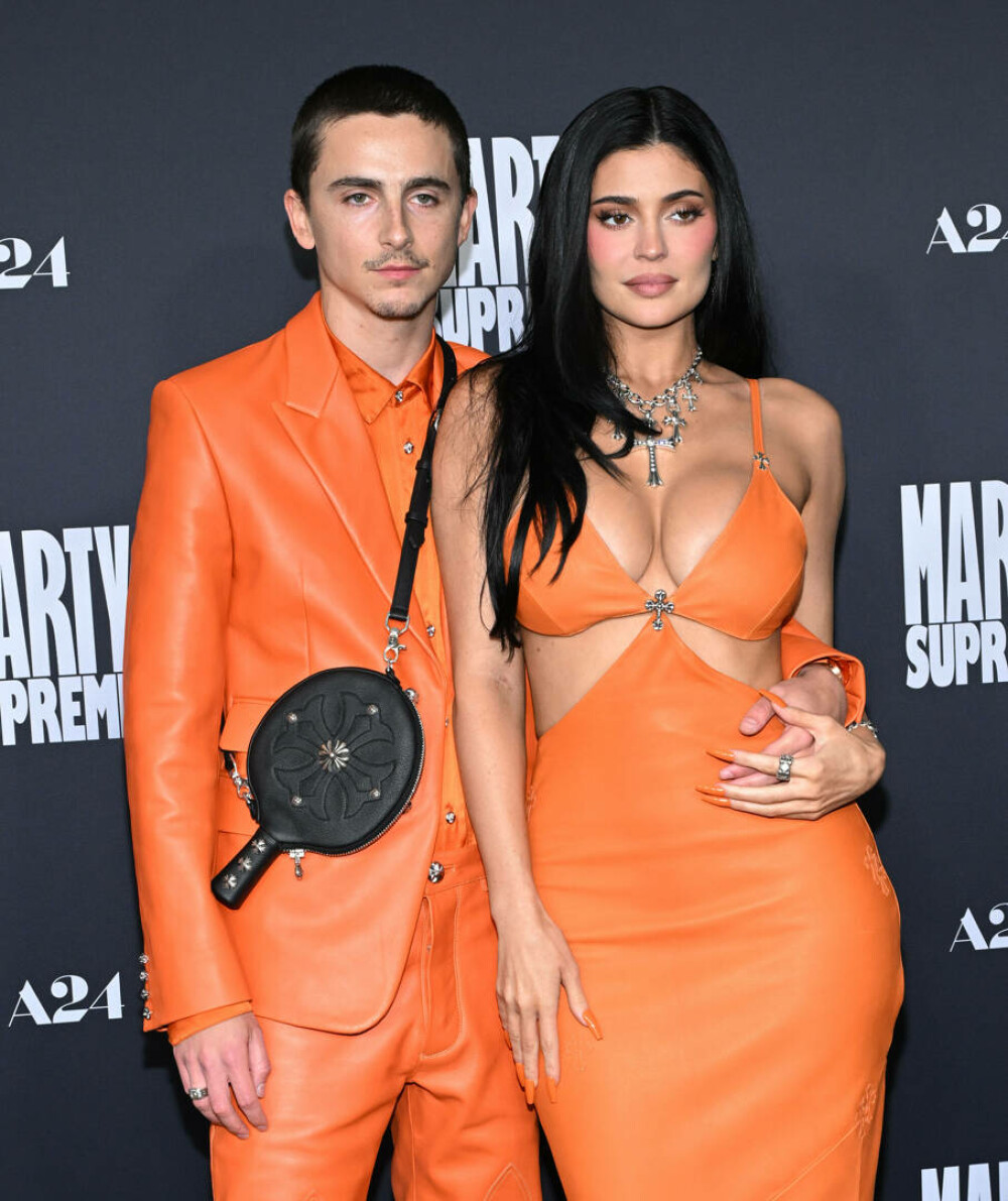 Kylie Jenner și Timothee Chalamet au pus capăt zvonurilor despre despărțire. Cum s-au afișat pe covorul roșu. GALERIE FOTO - Imaginea 12