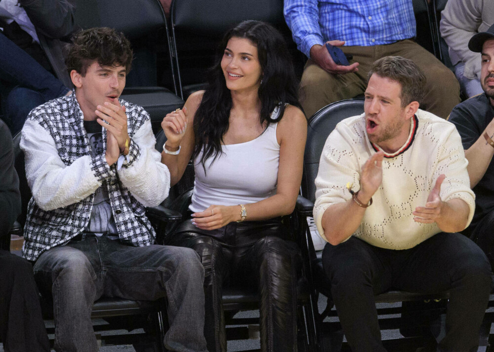 Kylie Jenner și Timothee Chalamet au pus capăt zvonurilor despre despărțire. Cum s-au afișat pe covorul roșu. GALERIE FOTO - Imaginea 30