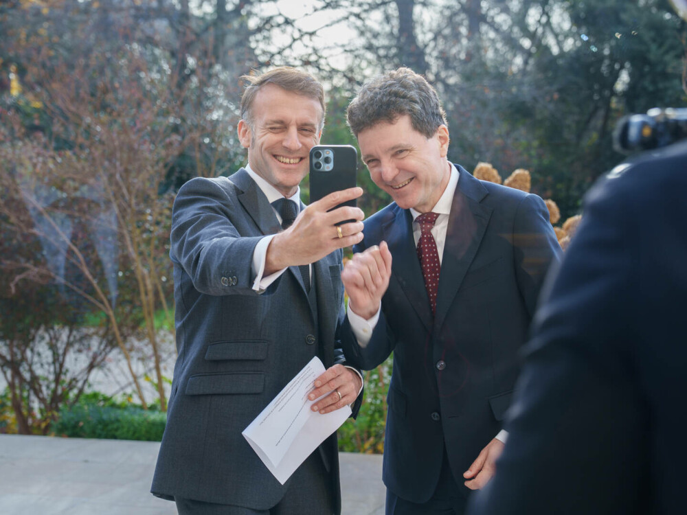 Nicușor Dan, primit de Emmanuel Macron: Ne-am împărtăşit experienţa în ceea ce priveşte războiul hibrid, avem de învățat - Imaginea 12