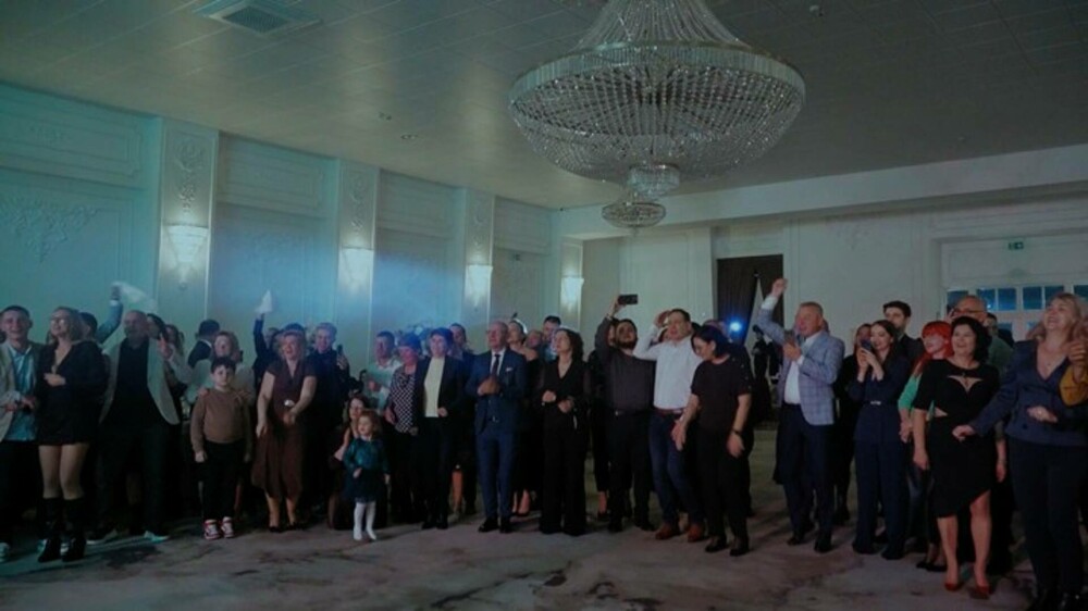 Campionii României, solidari. Donații de peste 30.000 de euro pentru un ONG din Onești - Imaginea 1