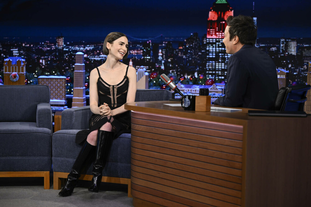 Lily Collins a izbucnit în lacrimi când a întâlnit-o pentru prima dată pe Victoria Beckham. FOTO&VIDEO - Imaginea 4