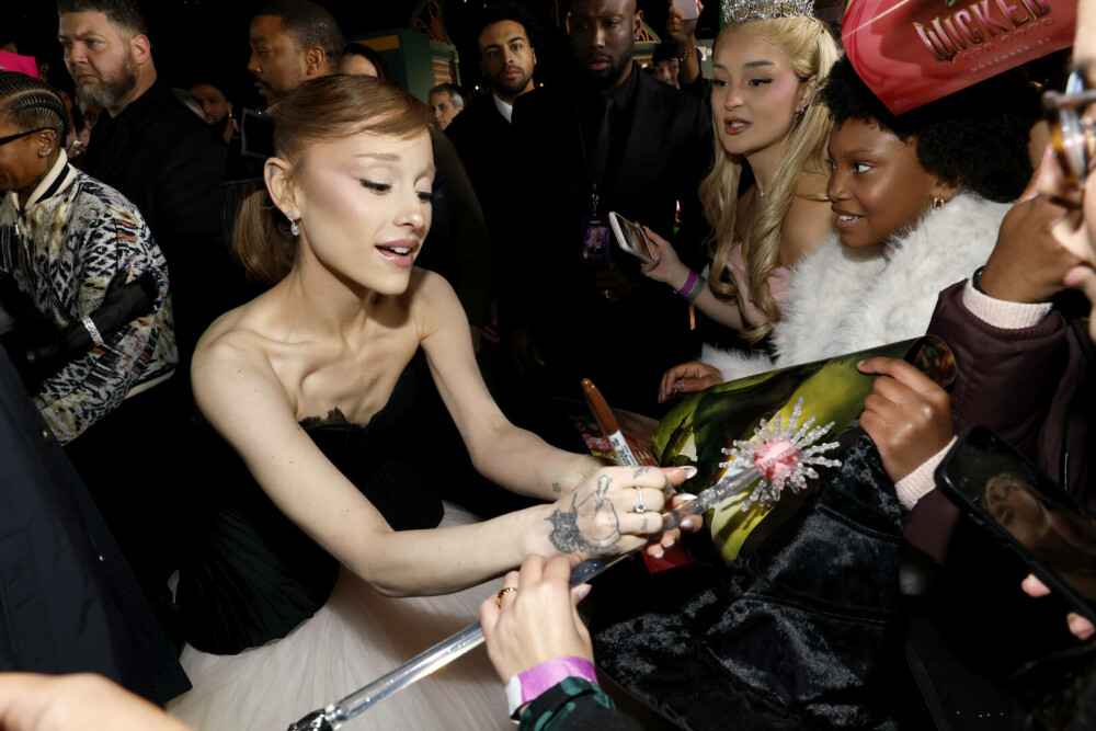 Transformarea incredibilă a Arianei Grande. Cum arată acum vedeta. Fanii sunt îngrijorați. GALERIE FOTO - Imaginea 21