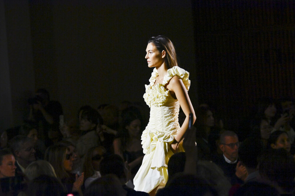 Femeia pentru care DiCaprio a spus „adio” limitei de vârstă. Cum arată modelul care i-a anulat faimoasa teorie. GALERIE FOTO - Imaginea 15