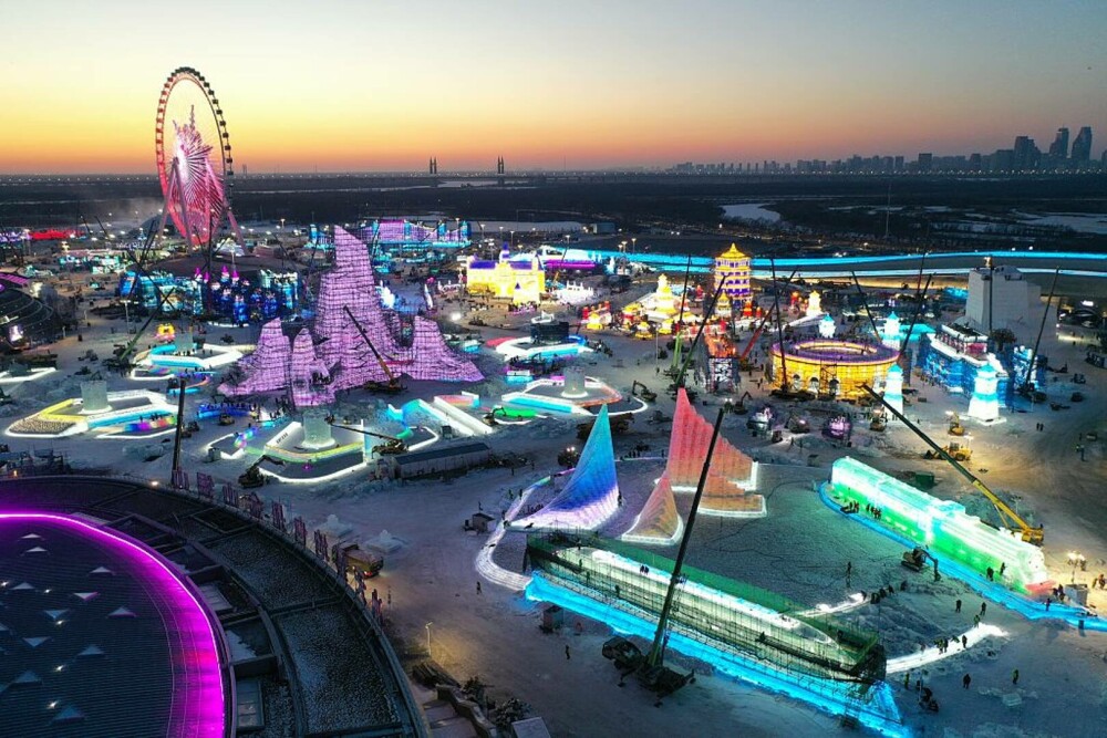 Unde se deschide cel mai mare parc tematic de iarnă din lume. Orașul de gheață își așteaptă vizitatorii | GALERIE FOTO - Imaginea 5