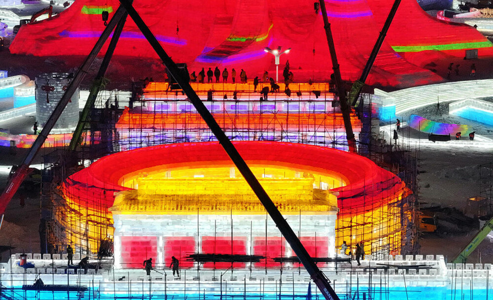 Unde se deschide cel mai mare parc tematic de iarnă din lume. Orașul de gheață își așteaptă vizitatorii | GALERIE FOTO - Imaginea 7