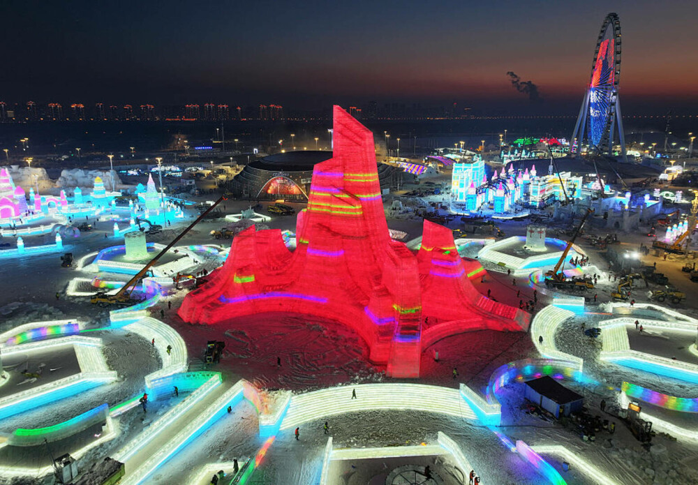 Unde se deschide cel mai mare parc tematic de iarnă din lume. Orașul de gheață își așteaptă vizitatorii | GALERIE FOTO - Imaginea 10