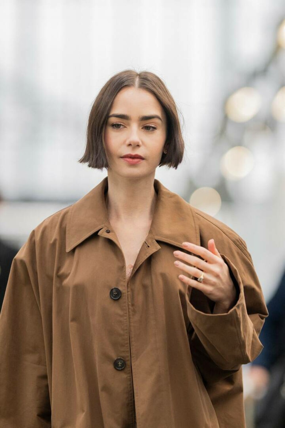 Lily Collins a atras toate privirile la Paris, înainte de premiera noului sezon din „Emily in Paris”. FOTO - Imaginea 5