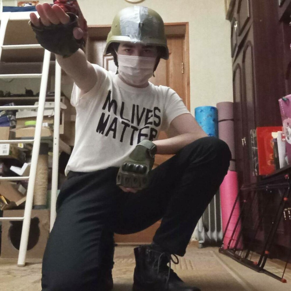 Copil de 10 ani, înjunghiat mortal de un adolescent într-o școală din Rusia. Atacatorul purta un tricou cu „No Lives Matter” - Imaginea 6