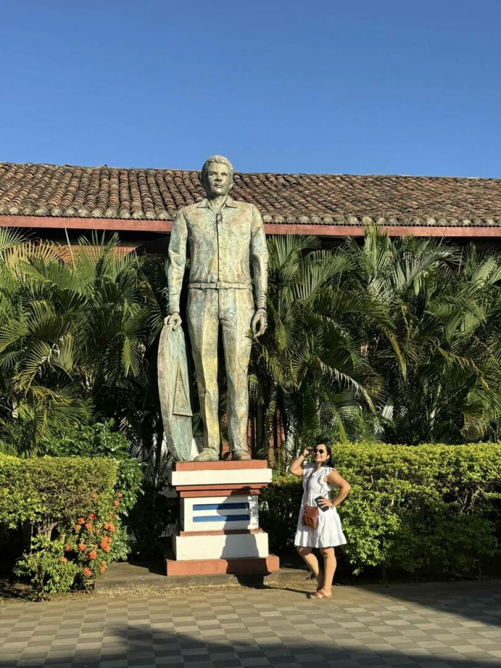 O femeie care lucra ca medic anestezist a fost găsită moartă într-un congelator dintr-un magazin din Miami - Imaginea 4