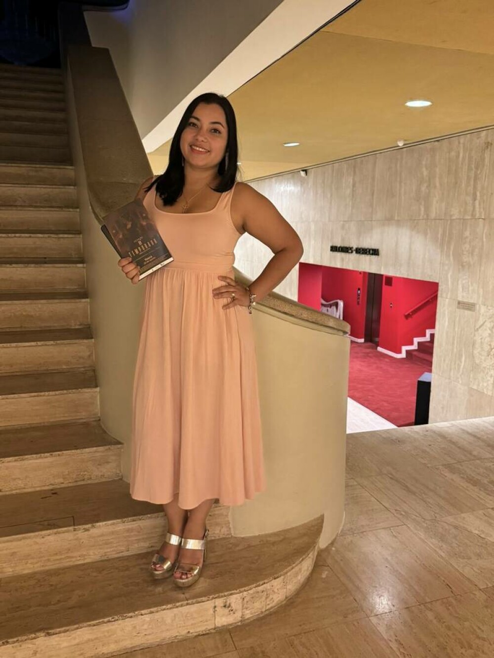 O femeie care lucra ca medic anestezist a fost găsită moartă într-un congelator dintr-un magazin din Miami - Imaginea 6