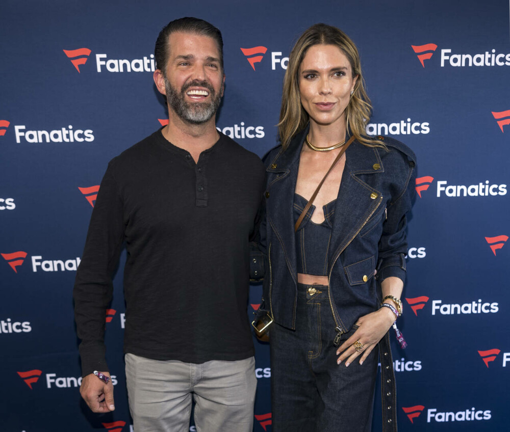 Donald Trump Jr. s-a logodit cu Bettina Anderson. Cum arată femeia pentru care se însoară a doua oară. GALERIE FOTO - Imaginea 8