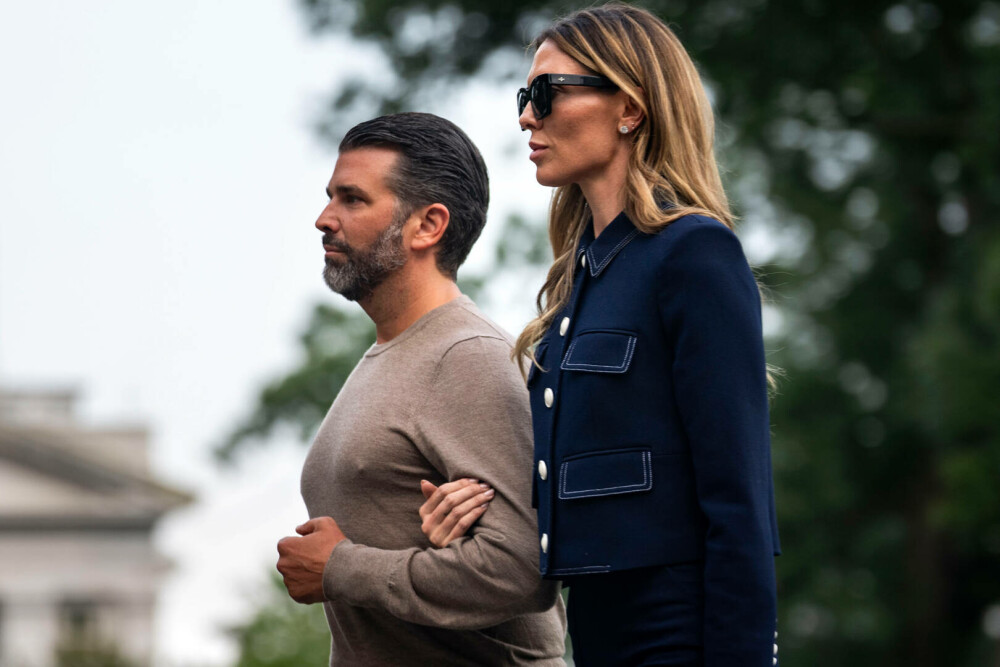 Donald Trump Jr. s-a logodit cu Bettina Anderson. Cum arată femeia pentru care se însoară a doua oară. GALERIE FOTO - Imaginea 25