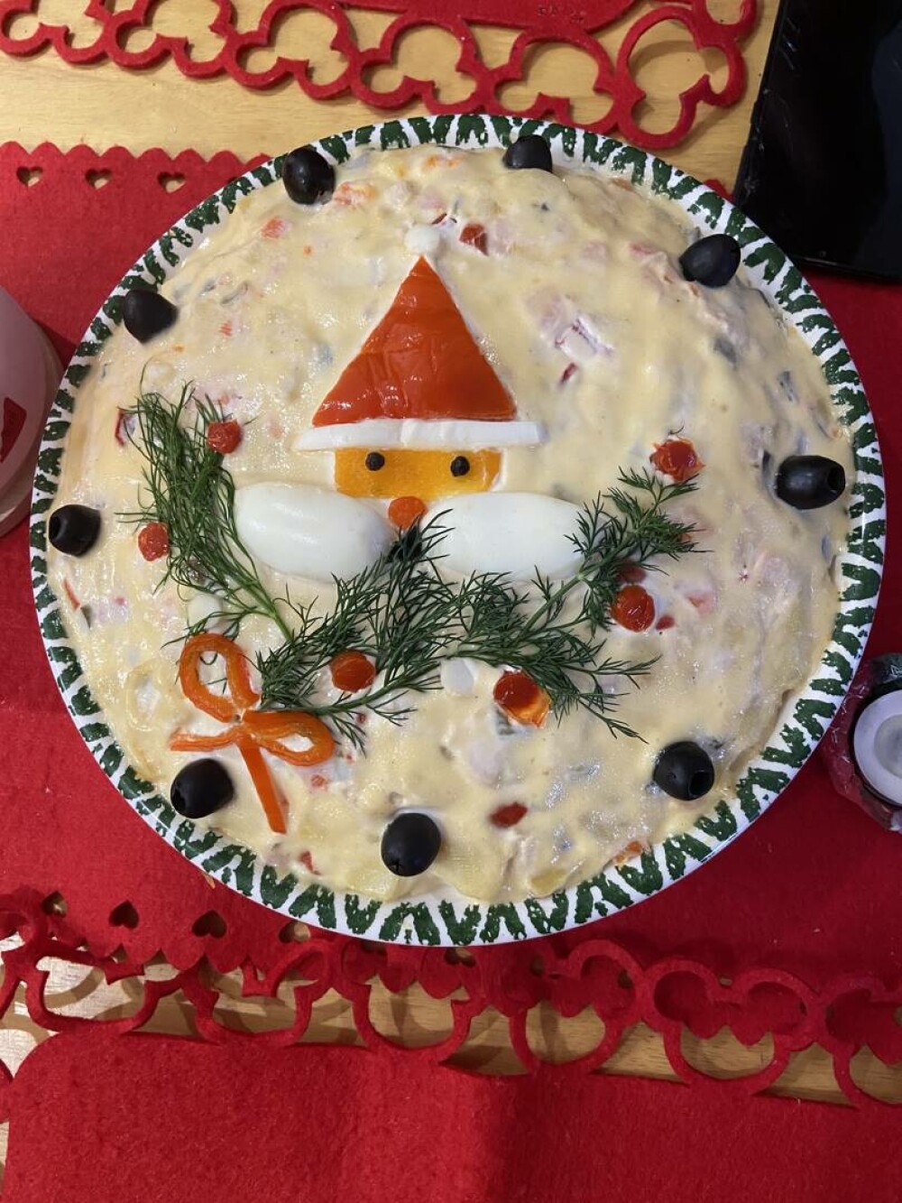 Reţeta originală de salată boeuf cu carne de vită pentru masa de Crăciun. Trucul folosit de gospodinele experimentate - Imaginea 10