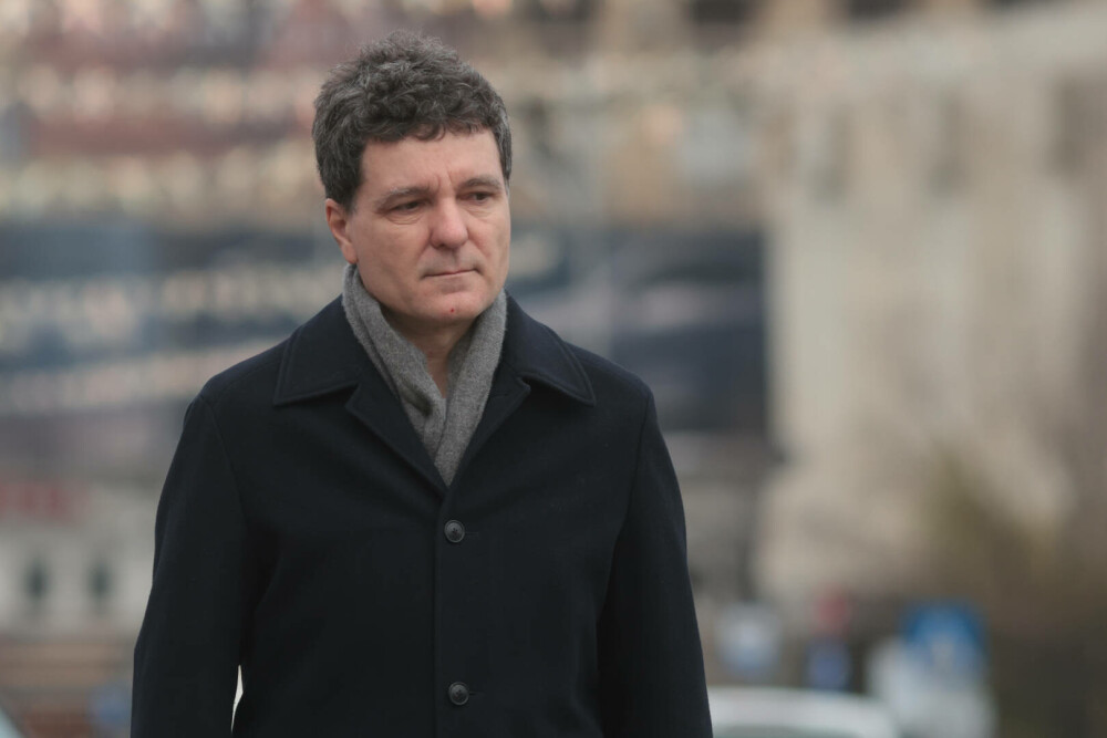 Nicușor Dan a depus o coroană de flori pentru eroii Revoluției din 1989. Mesajul președintelui și premierului României. FOTO - Imaginea 4