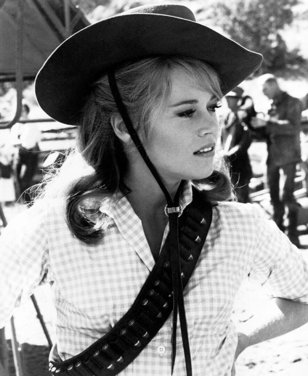 Jane Fonda a împlinit 88 de ani. O legendă a Hollywoodului care continuă să inspire prin carieră, premii și activism. FOTO - Imaginea 11