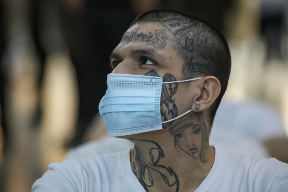 Membrii unei bande de gangsteri din El Salvador au fost condamnaţi la mai multe secole de închisoare. GALERIE FOTO - Imaginea 16