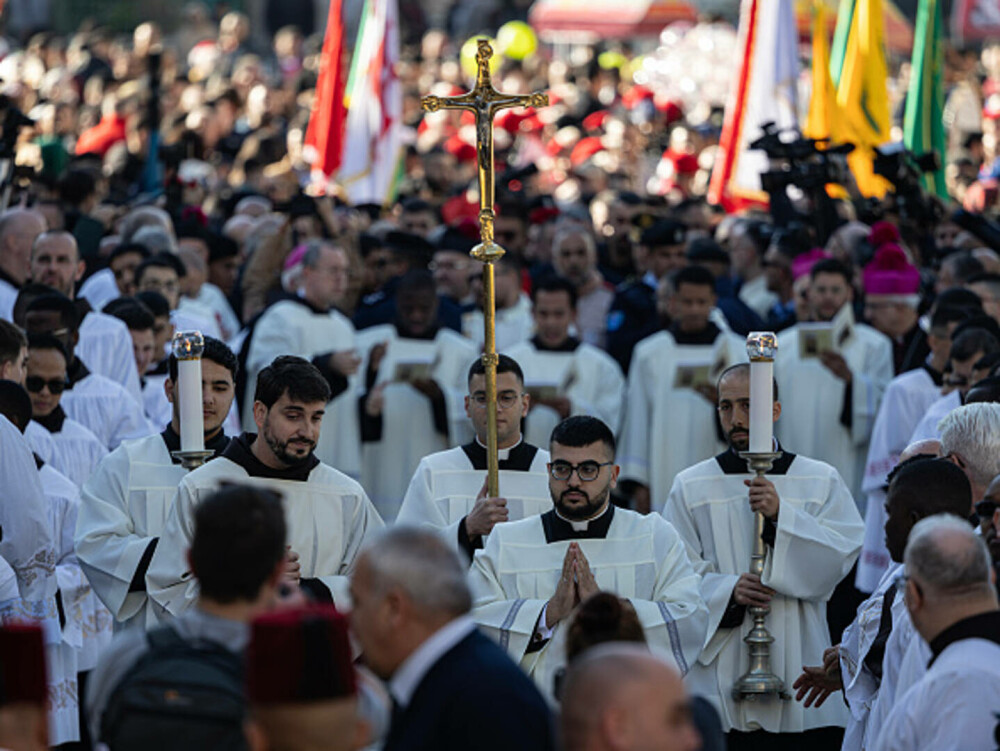 Primul Crăciun în Betleem după doi ani de război în Gaza: parade, colinde și tradiții reluate în umbra crizei umanitare. FOTO - Imaginea 6