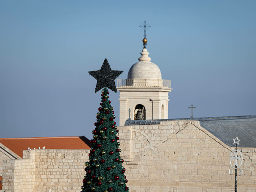 Primul Crăciun în Betleem după doi ani de război în Gaza: parade, colinde și tradiții reluate în umbra crizei umanitare. FOTO - Imaginea 15