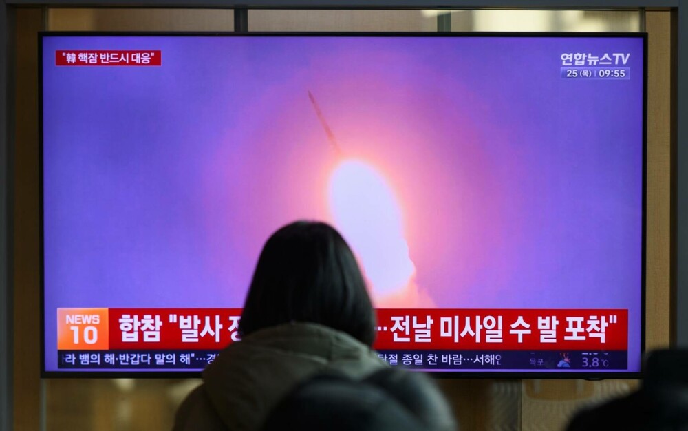 Coreea de Nord a dezvăluit noi imagini cu primul său submarin „cu propulsie nucleară”, capabil să transporte rachete ghidate - Imaginea 2