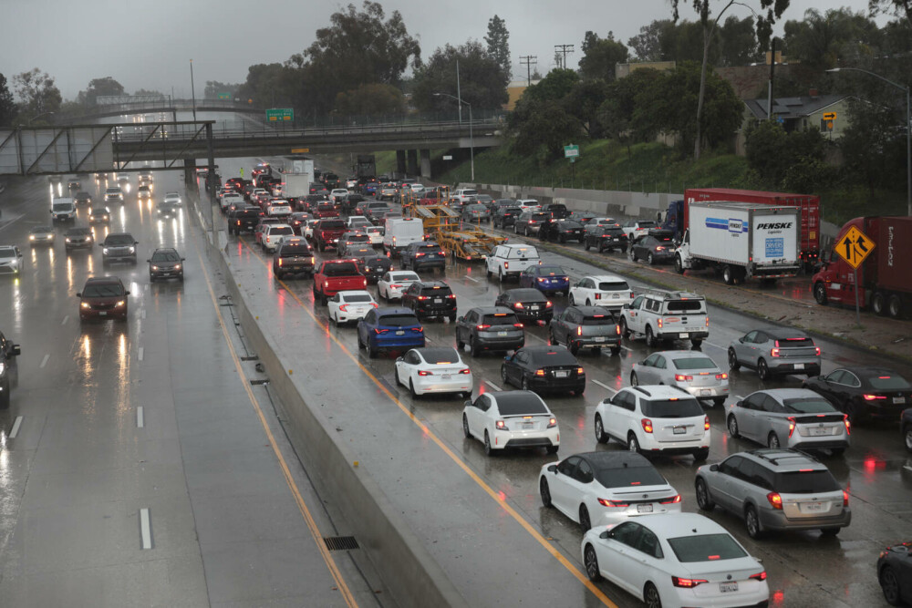 Stare de urgenţă în Los Angeles. Un „râu atmosferic” urmează să traverseze California, cu ploi puternice și ninsori - Imaginea 3