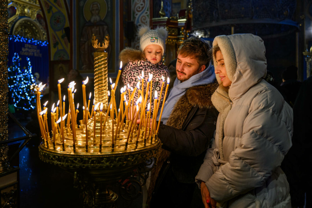 Crăciunul în jurul lumii. Cele mai frumoase imagini ale atmosferei de sărbătoare. GALERIE FOTO - Imaginea 4