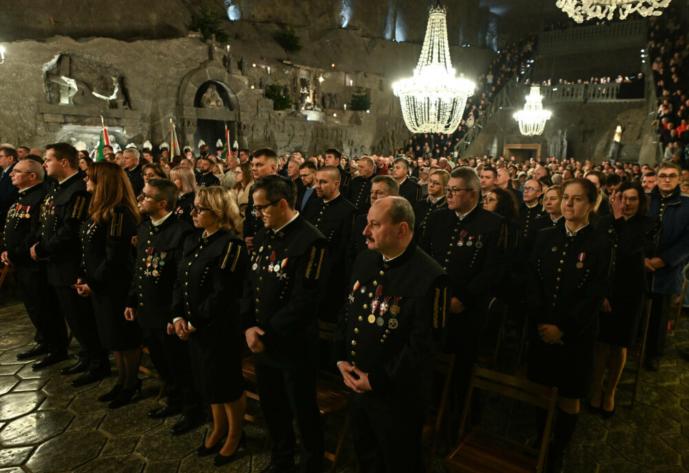 Crăciunul în jurul lumii. Cele mai frumoase imagini ale atmosferei de sărbătoare. GALERIE FOTO - Imaginea 8