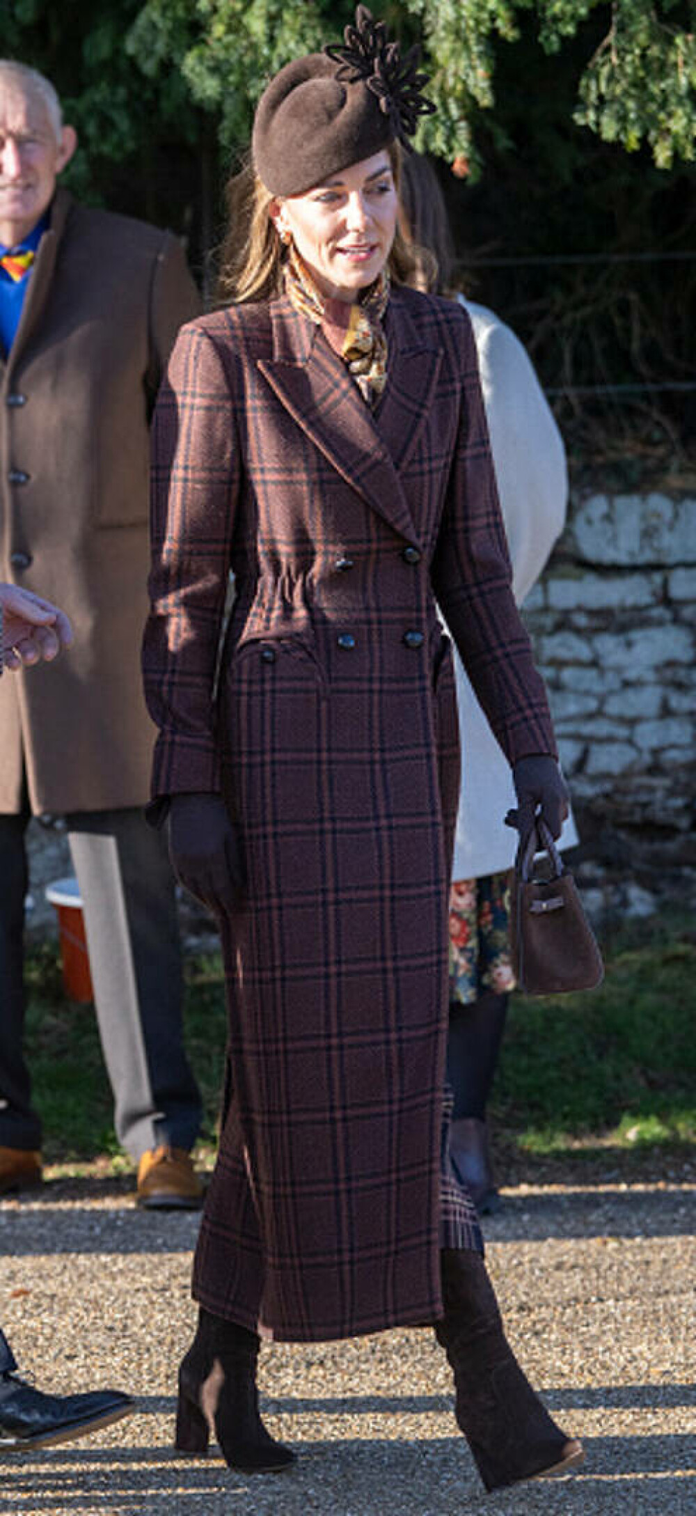 Kate Middleton, apariție elegantă la slujba de Crăciun alături de familia regală. Ce ținută a purtat. GALERIE FOTO - Imaginea 6