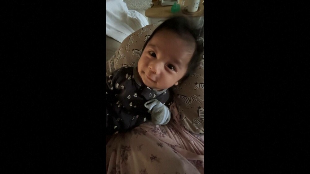 „Unul la un milion”. Un bebeluș sănătos s-a născut după o sarcină extrem de rară, uimindu-i pe medici - Imaginea 6