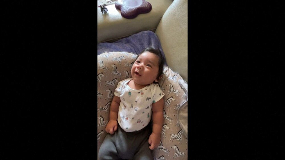 „Unul la un milion”. Un bebeluș sănătos s-a născut după o sarcină extrem de rară, uimindu-i pe medici - Imaginea 4