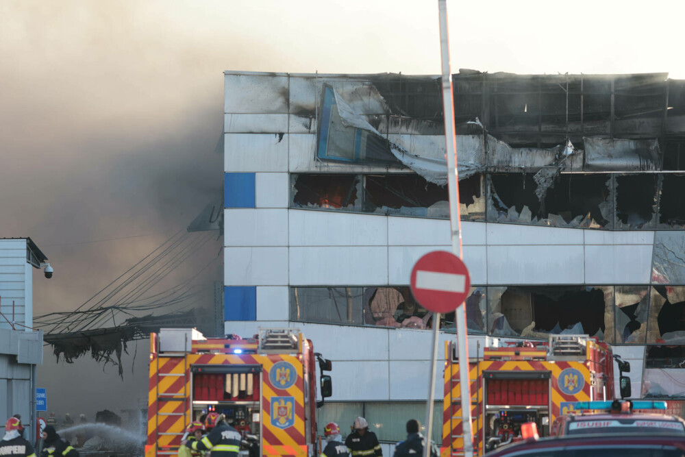 Incendiu puternic la un depozit de pe bulevardul Iuliu Maniu din București. A fost trimis mesaj RO-Alert | VIDEO - Imaginea 7