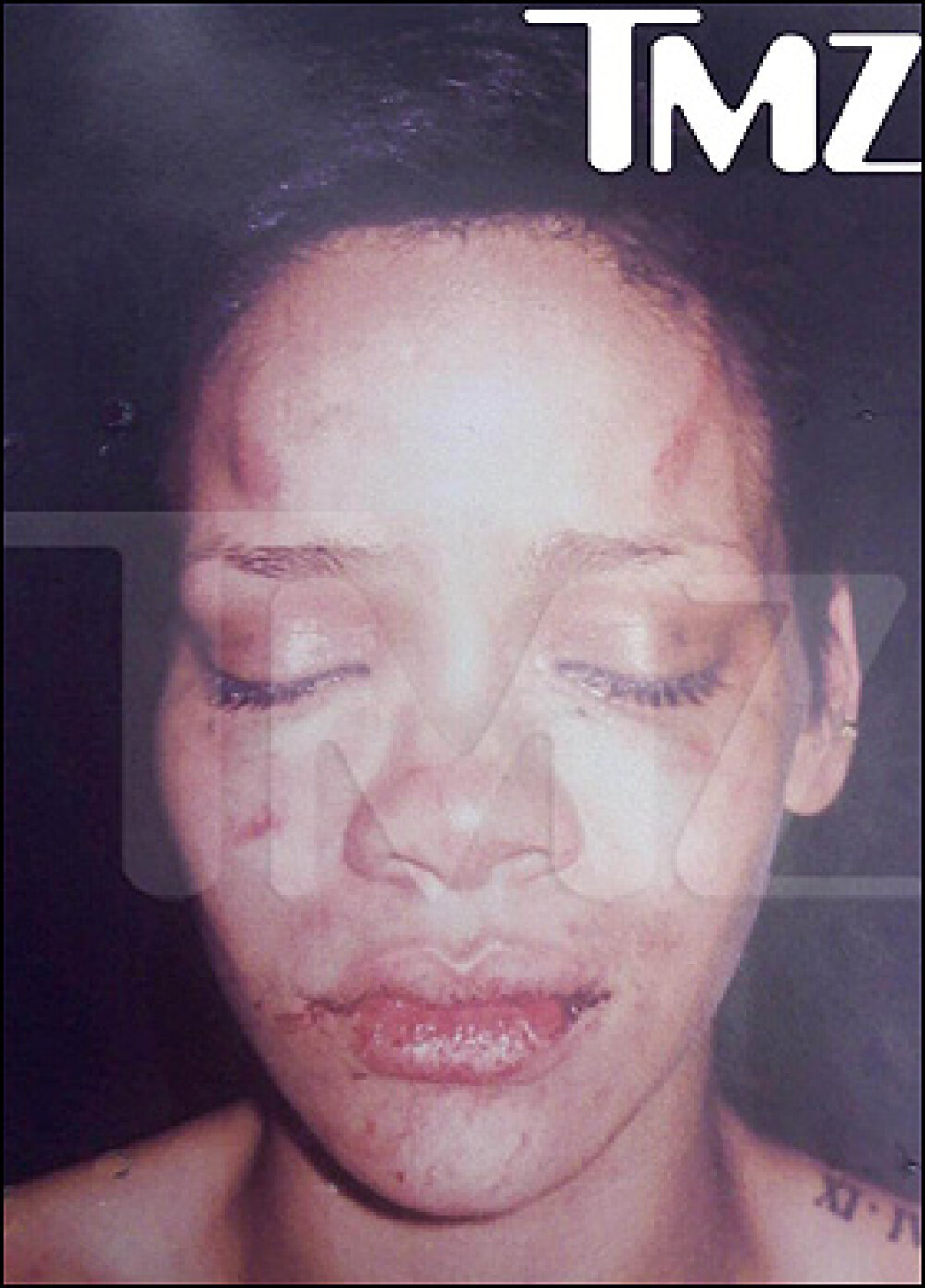 Bataie pe Rihanna. Opt persoane ranite si un club distrus. Scandalul anului in show-bizz. FOTO - Imaginea 2