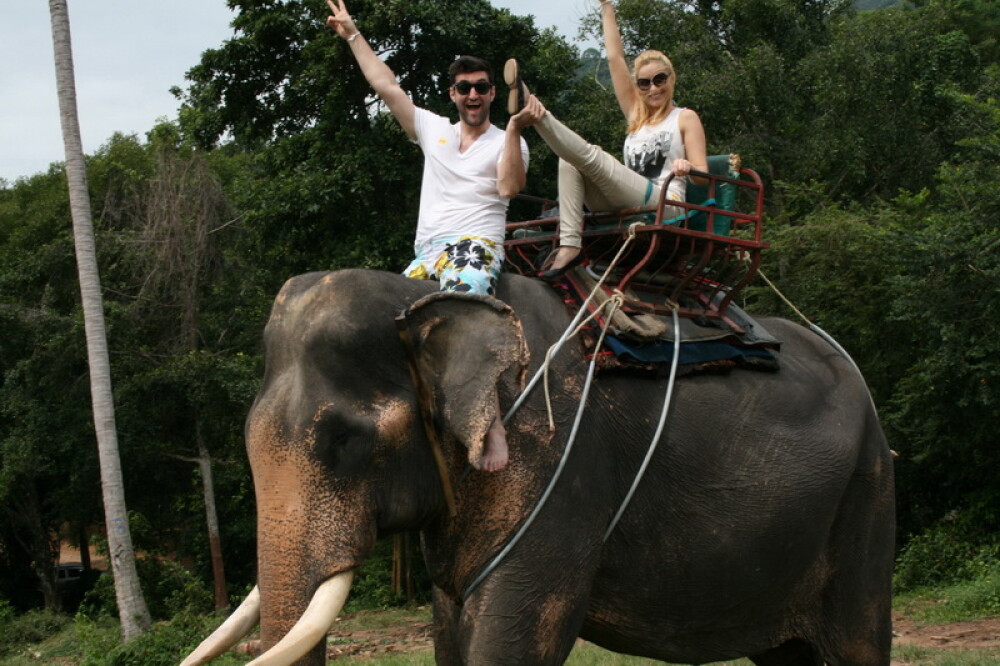 Laura Cosoi si Smiley, pe urmele lui Leonardo di Caprio in Thailanda - Imaginea 2