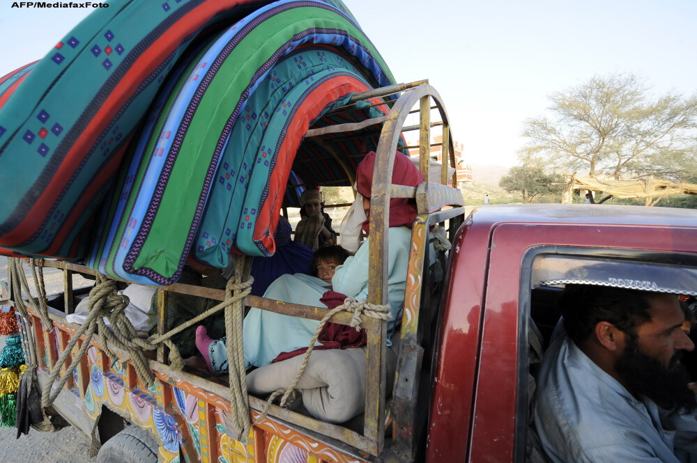Drumul Iadului. Reportaj din Pakistan, unde oamenii isi risca vietile pentru un pumn de dolari.VIDEO - Imaginea 2
