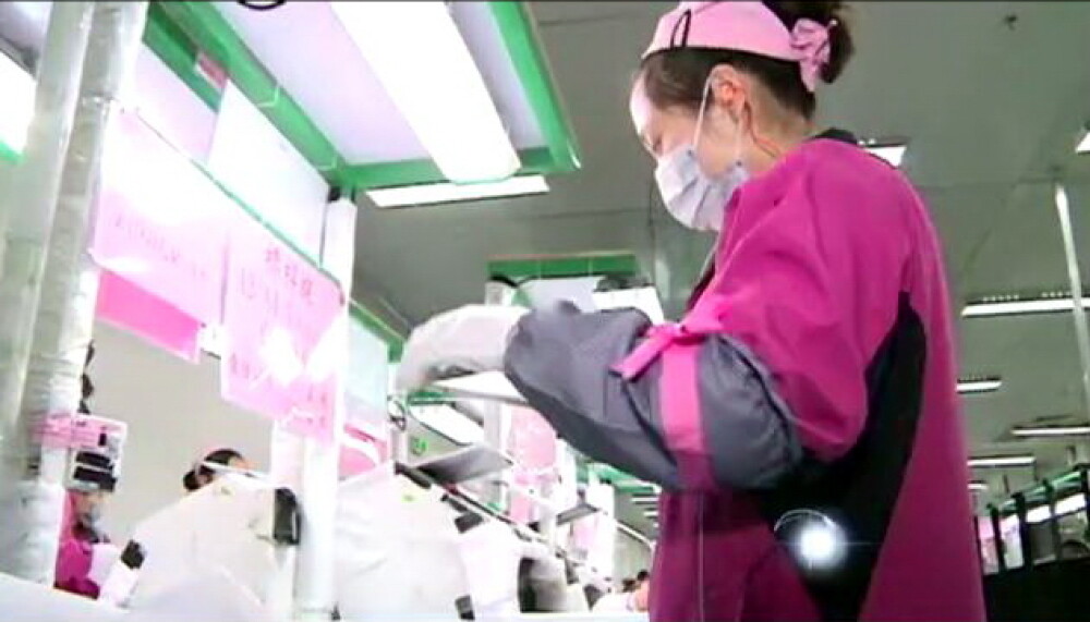 VIDEO si FOTO. Fabricile Apple SECRETE din China. Primul reportaj facut vreodata, exclusiv ABC News - Imaginea 1