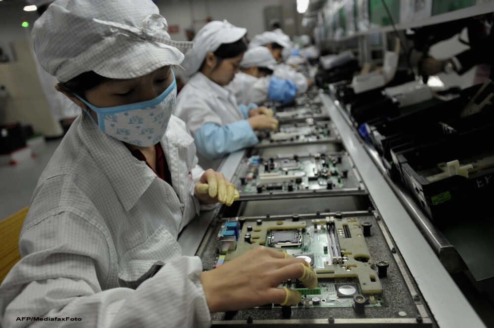 VIDEO si FOTO. Fabricile Apple SECRETE din China. Primul reportaj facut vreodata, exclusiv ABC News - Imaginea 5