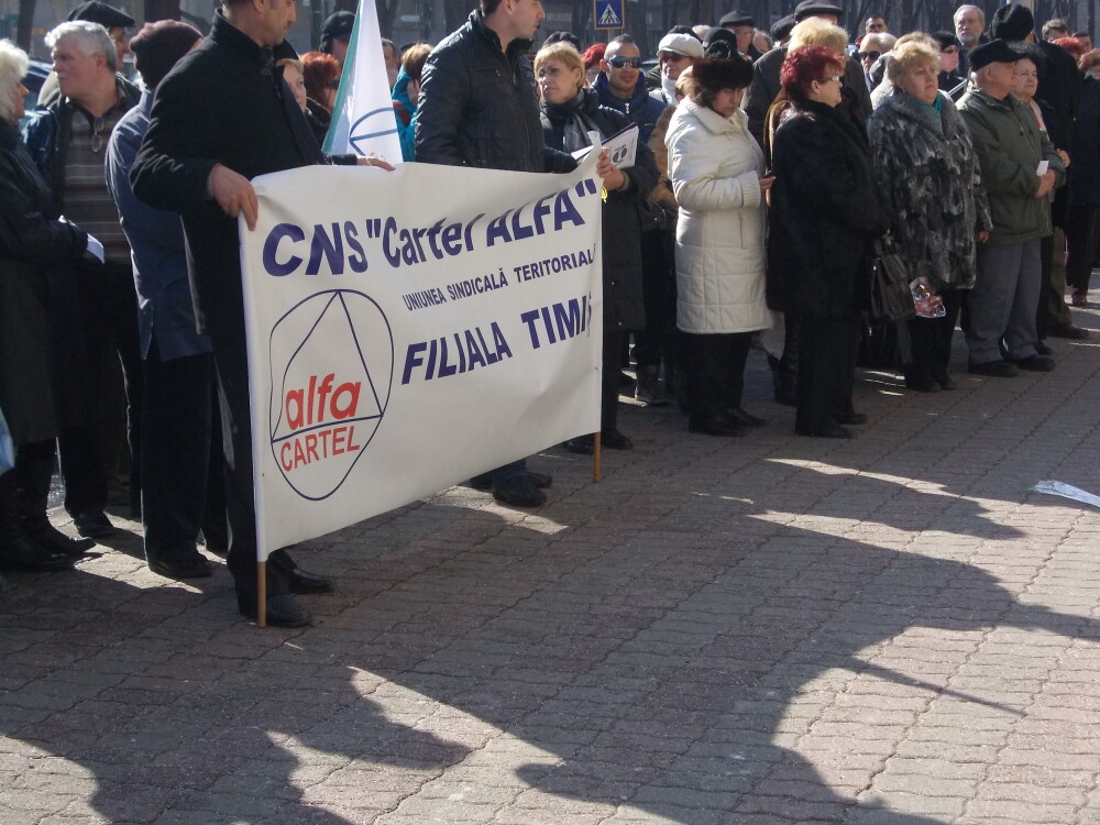 Protestul Cartel Alfa organizat la nivel national a strans o mana de oameni la Timisoara - Imaginea 3