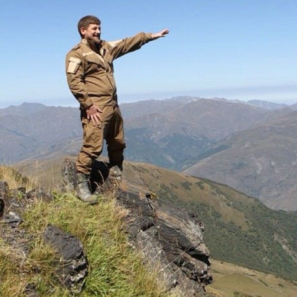 Cum isi traieste viata Raman Kadyrov, excentricul patron al echipei de fotbal Terek Grozny. FOTO - Imaginea 2