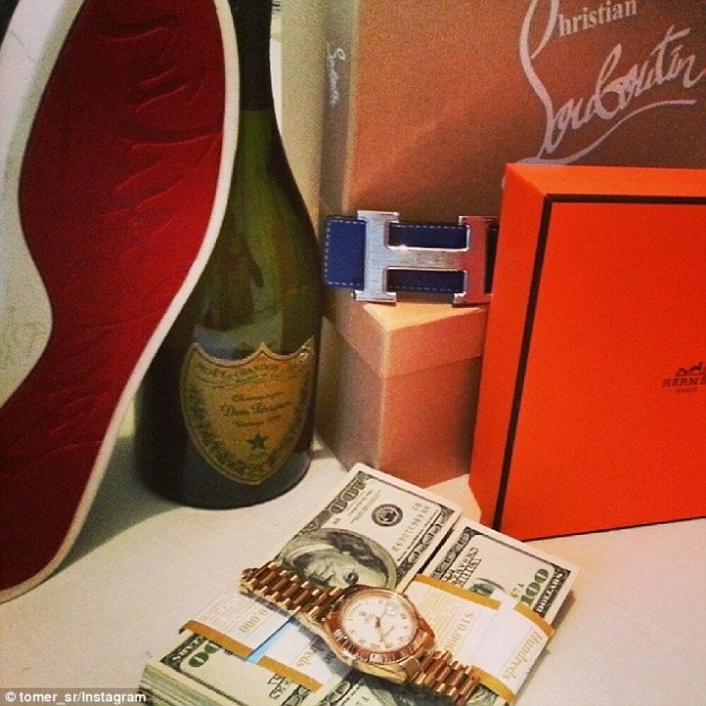Detalii din vietile de lux ale bogatilor de pe Instagram. Cum isi motiveaza lipsa de modestie - Imaginea 8
