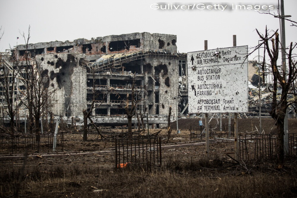 Apocalipsa din estul Ucrainei. Peisajul dezolant din Donetk aduce aminte de sfarsitul celui de-Al Doilea Razboi Mondial. FOTO - Imaginea 6