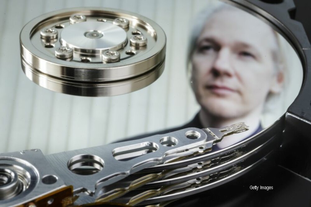 Julian Assange, condamnat la închisoare în Marea Britanie. Reacţia susţinătorilor săi - Imaginea 12