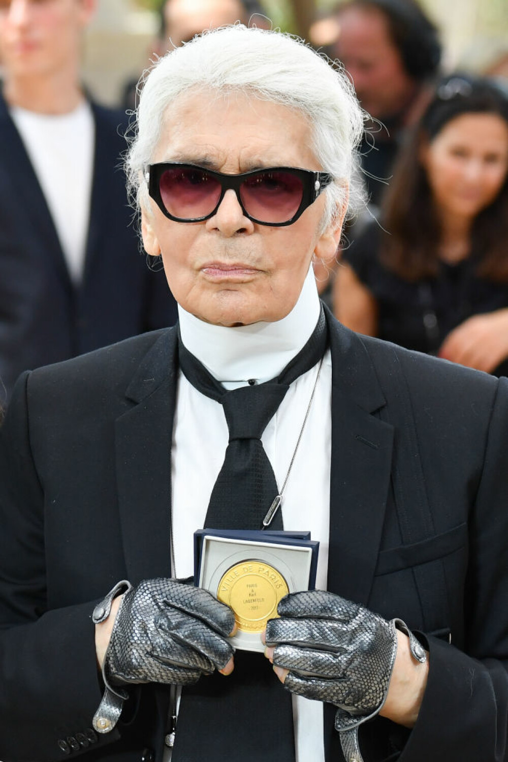 Karl Lagerfeld, designerul Chanel, a murit la vârsta de 85 de ani - Imaginea 2