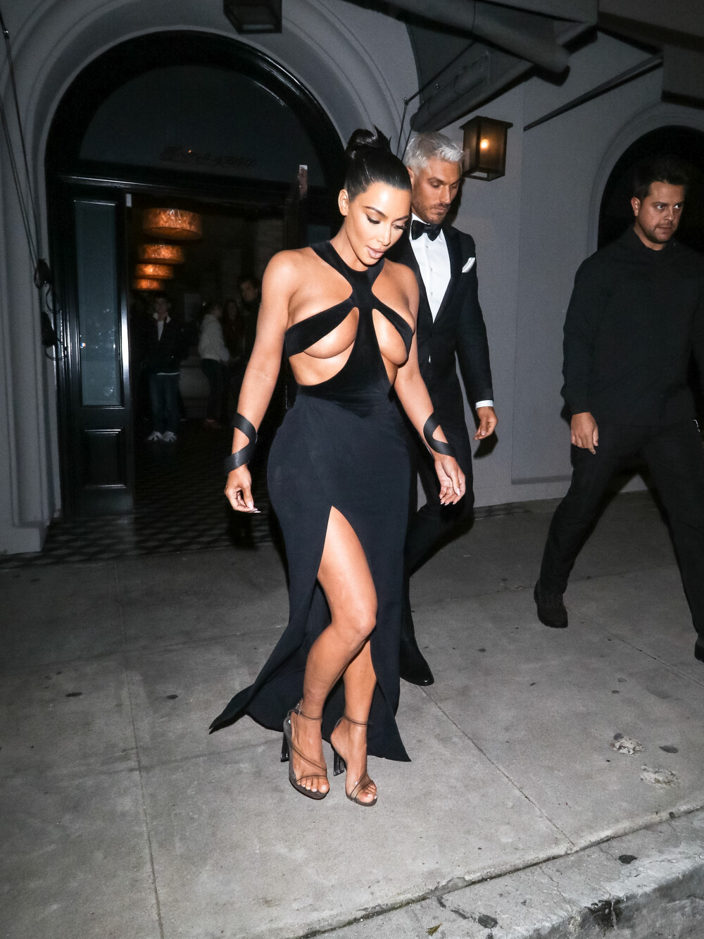 Kim Kardashian a anunțat că a devenit mamă pentru a patra oară - Imaginea 12